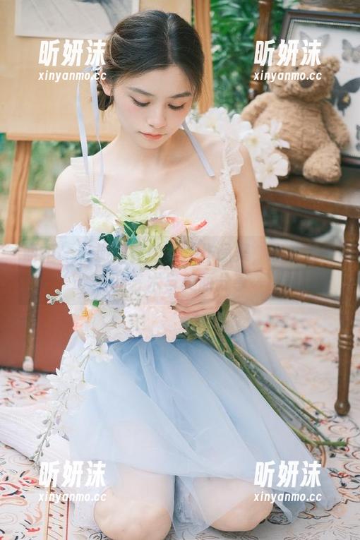 丽柜 - 畅游露露的女仆作品集，享受其中的艺术与美丽分享