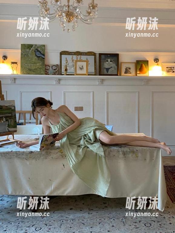 克拉女神 - 高清图库见证：孟君如何用职业装诠释职场女性的力量