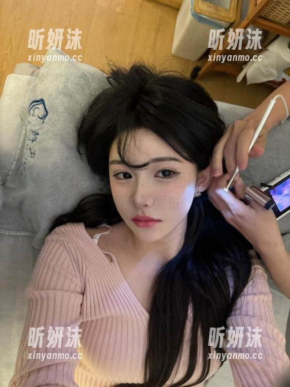优雅呈现，凉凉子灰丝作品图集与精致原图一同发布