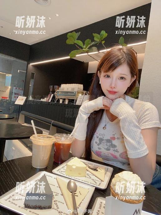 高品质高清分享，凛子酱演绎蛇喰梦子的斑斓时光
