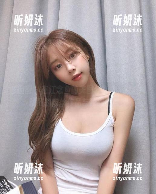 嗲囡囡 - 在江念鱼的美图分享里，邂逅她精致的肉丝作品与独到创意！