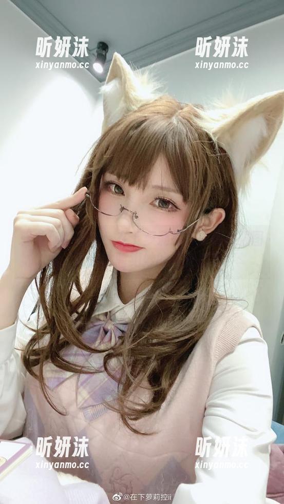 释放你的萌点！在下萝莉控ii福利制服图集，带你体验绝妙的视觉盛宴！