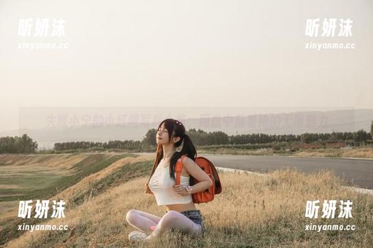 失眠小宁的小红帽写真合集，网盘中藏着她的无限魅力