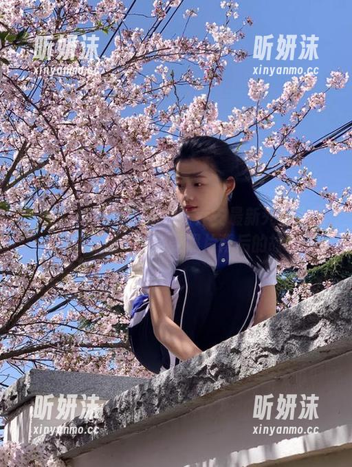 头条女神 - 超值福利！乔安最新死库水图包免费放送，感受照片背后的故事