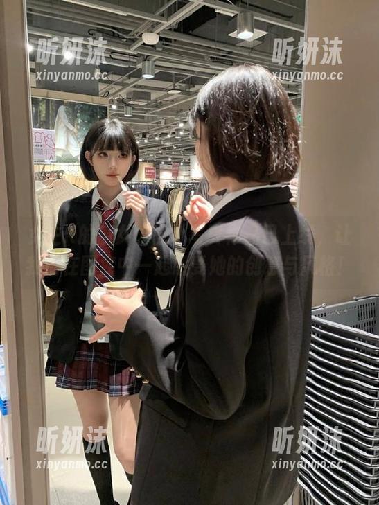 女主K的魔女の日常写真作品已上线，让我们在图库中一起感受她的创意与风格！
