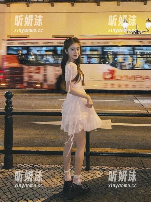综合展现的姜仁卿(강인경)修女写真合集：一场视觉与情感的深入洗礼