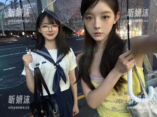 学妹加速跑 - 可爱笑笑的内衣全套写真，让你心动不已，赶紧来下载！
