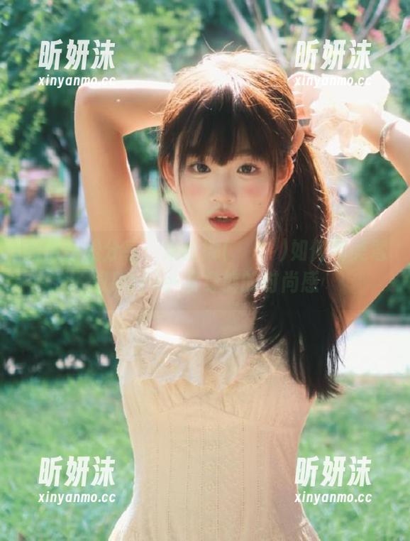 高清在线分享：宋哈娜(송하나)如何完美驾驭Rogle-紧身裤的时尚感