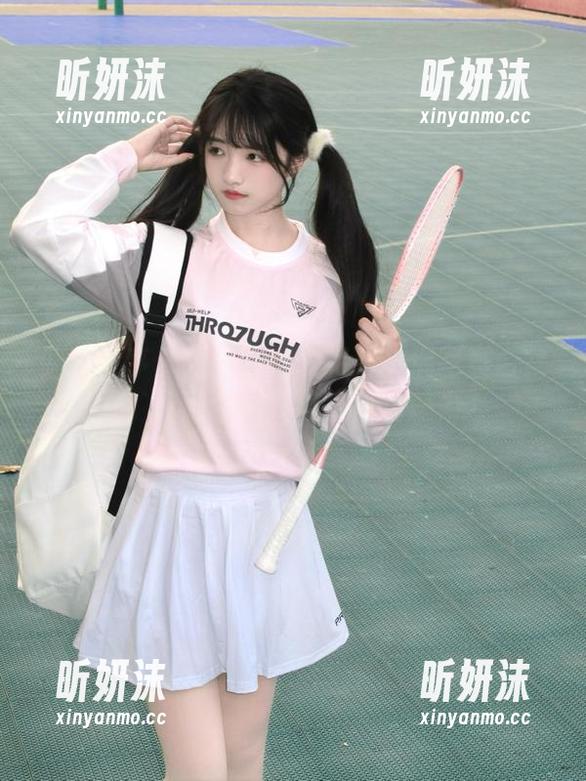 少女秩序 - 内部定制的绝妙小满写真合集，闪耀个人风格与自信魅力