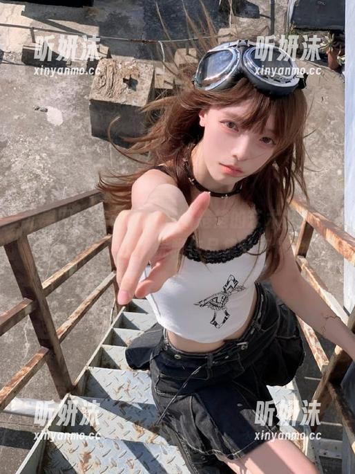 尤果网-Angela楚楚 尤果网 - 走进Angela楚楚的艺术世界——“死库水”优雅作品集分享体验