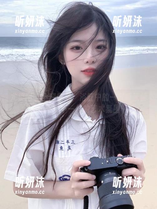 尤果网-一只香蕉船 尤果网 - 全套图集:浴缸中的一只香蕉船,感受不一样的艺术氛围
