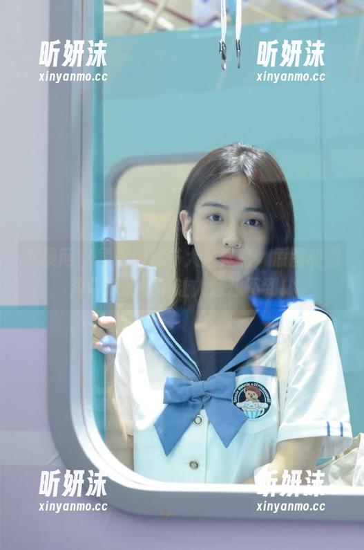 尤果网-孟思雨 尤果网 - 孟思雨秘书大放异彩,原图和图片背后的故事让人意想不到!