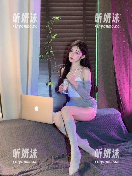 尤果网 - 下载张馥棋独家圣诞图集，感受冬日的温馨气息！