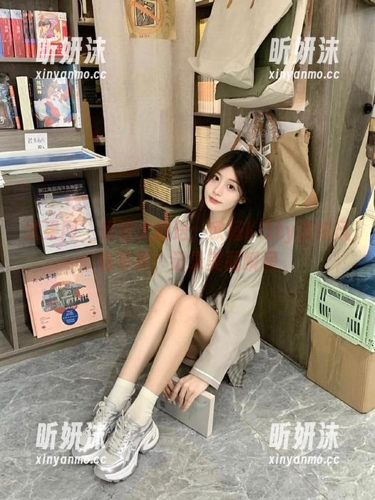 尤果网-欣杨Kitty 尤果网 - 原图大放送:欣杨Kitty清纯风格写真,记录美丽瞬间