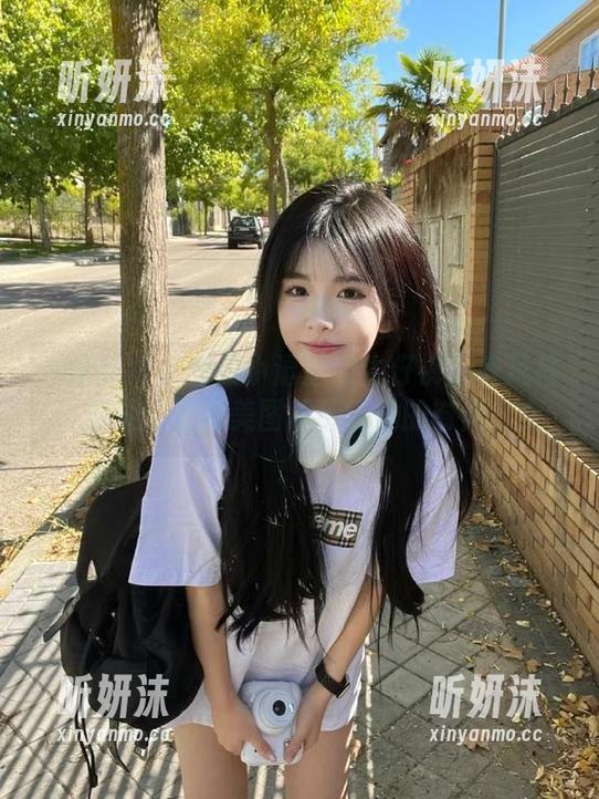 尤蜜荟 - 发现是小逗逗的牛仔裤私房风格，通过这些精美图片感受她的时尚态度