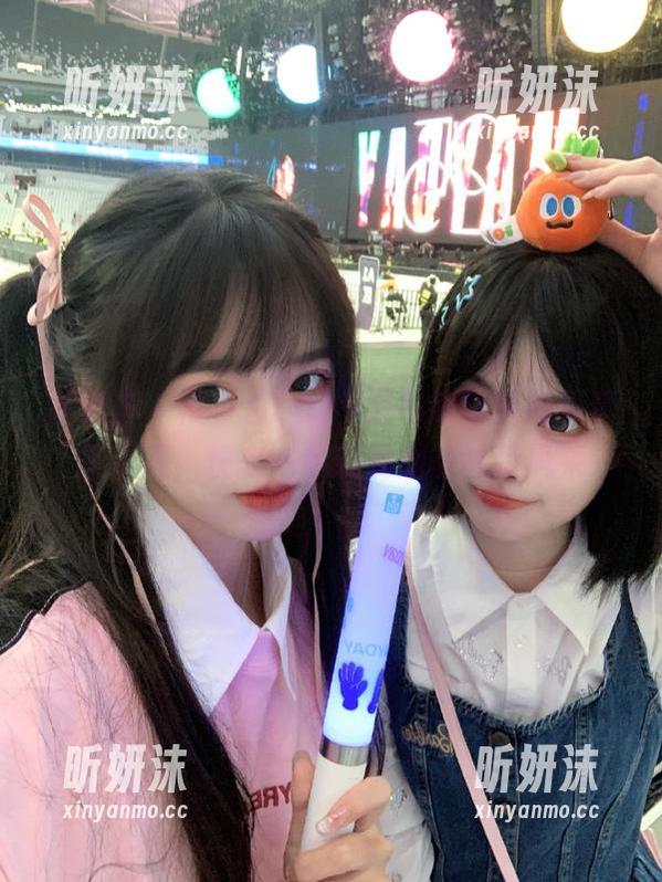 尤蜜荟 - 樱小白baby发布惊艳学姐写真集资源，快来一起感受她的独特风采