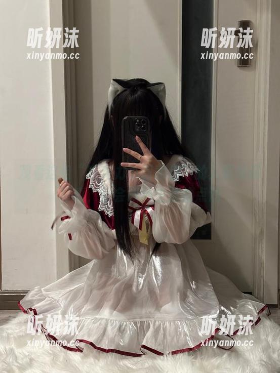 观看这组“巧克力小圆面包”的入职培训写真，体会职场生活的点滴
