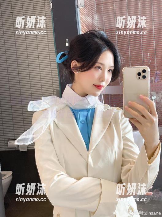 抖娘利世 全新更新!抖娘利世定制空姐作品,揭秘空姐背后的美丽故事!