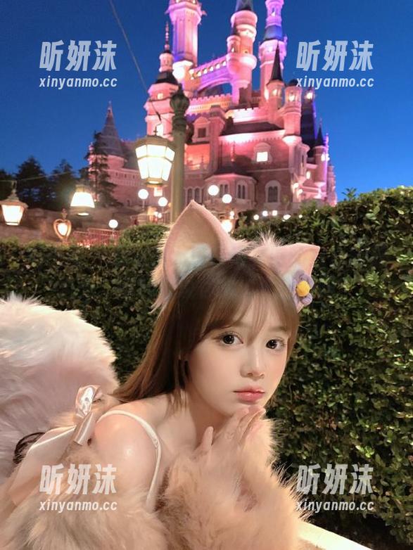 微密圈 - 揭秘杨大乐乐很靠谱的纯白高清合集：你还敢说你见过更白的吗？