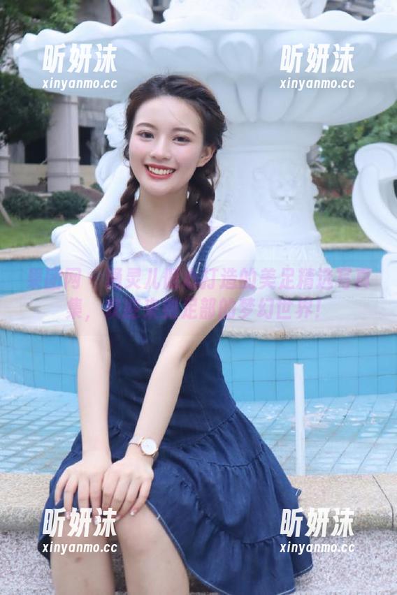 果团网-通灵儿 果团网 - 通灵儿倾心打造的美足精选写真集,欢迎来到足部的梦幻世界!
