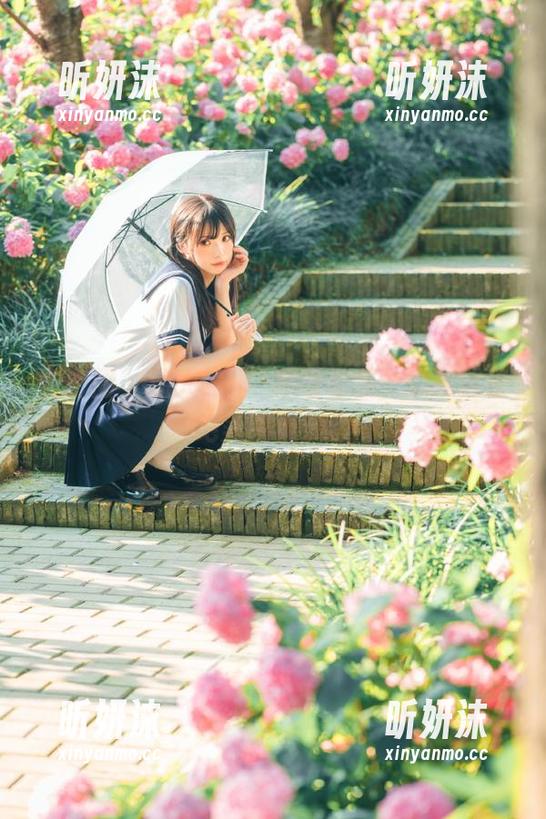桃沢樱呀 微密圈 - 迷人的桃沢樱呀套装,尽在这组绝美图像资源
