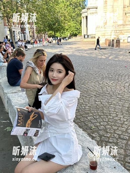森萝财团 - 穿越15D肉丝幻想世界，卉子图包合集带你畅游令人心动的视觉盛宴！