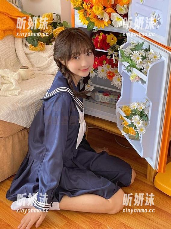 感受黑丝诱惑，森萝财团供奉的最爱还是黑丝套图作品震撼上线