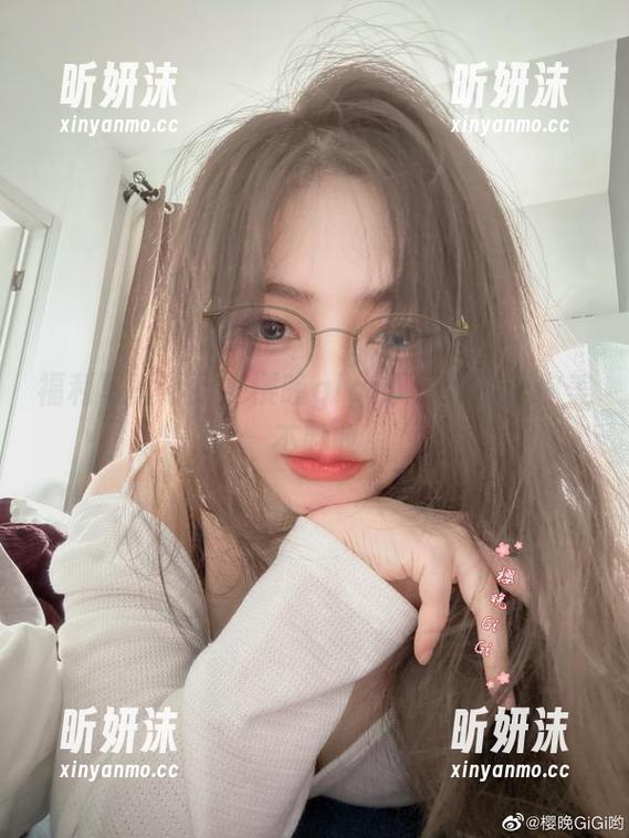 樱晚gigi 福利写真不断,樱晚gigi双子作品让你美不胜收