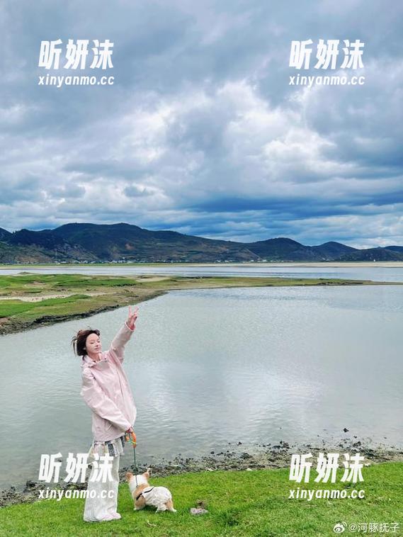 高清写真集发布：河豚抚子携手小恶魔，感受青春与叛逆的激情碰撞
