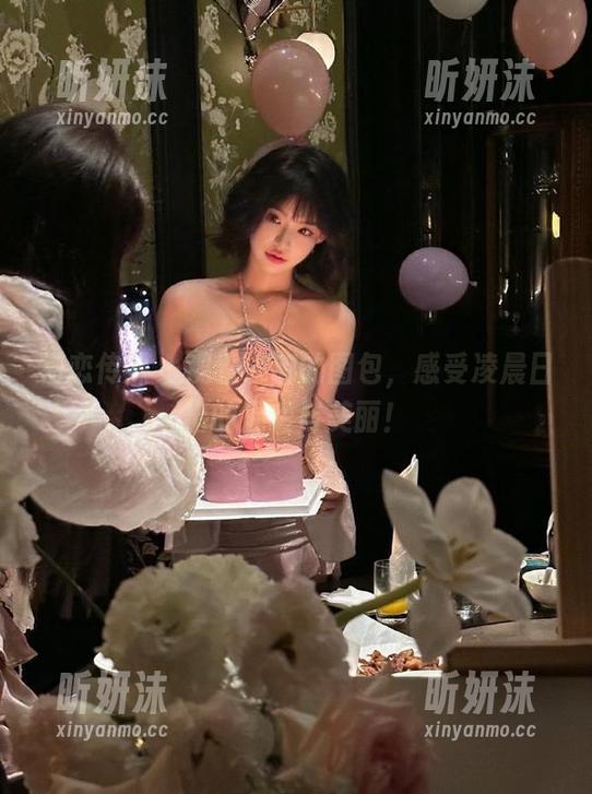 物恋传媒 - 观看嘟嘟的图包，感受凌晨日出的温暖与美丽！