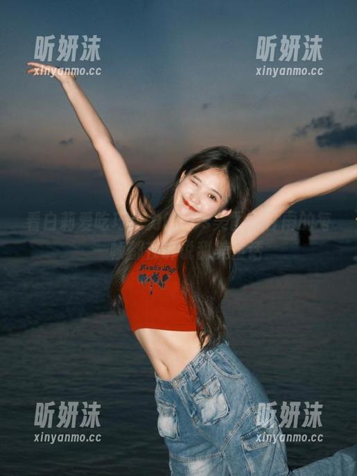 看白莉爱吃巧克力的cos美图，甘雨的每一帧都在诉说甜美童话