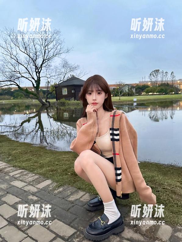 禅雨儿Lynne 微密圈 - 揭开禅雨儿Lynne网袜写真图包,体验细腻与性感的绝妙结合