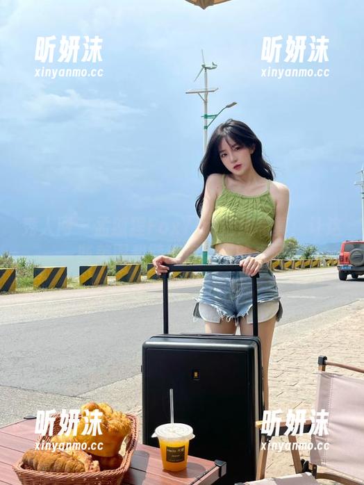 秀人网-孟狐狸FoxYini 秀人网 - 孟狐狸FoxYini清纯写真:让这些美图和壁纸点亮你的桌面
