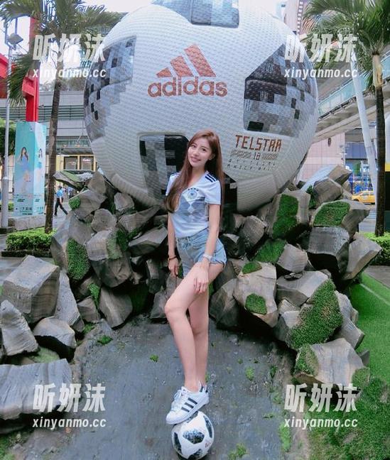 秀人网-温妮 秀人网 - 温妮的肉丝作品,观看她如何通过镜头讲述动人的故事