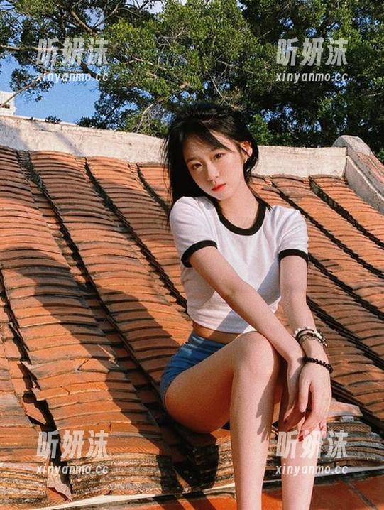 秀人网-程程程 秀人网 - 尽情享受程程程美腿风采,壁纸合集陪你度过每个精彩瞬间