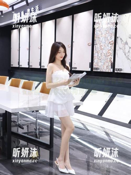 秀人网-荡漾Crystal 秀人网 - 揭示荡漾Crystal内心的全套皮衣原图,让你的时尚观焕然一新