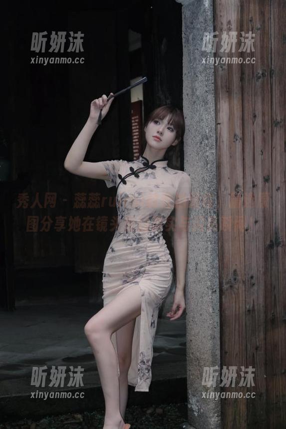 秀人网-蕊蕊ruirui 秀人网 - 蕊蕊ruirui的自拍旅程,精选原图分享她在镜头前的真实与闪亮瞬间!