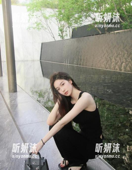 秀人网-陈小喵 秀人网 - 高清魅力无限,陈小喵手机中的秘密主题作品带来新视觉体验!