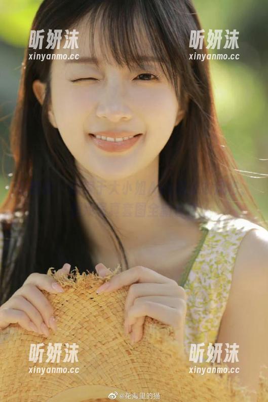 美媛馆 - 探索于大小姐Ayu的泳衣风格，别致写真套图全新合集