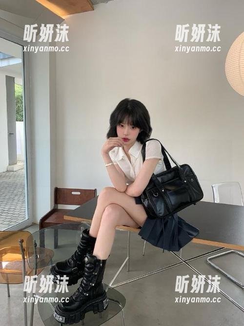 美媛馆 - 妮儿Bluelabel御姐最新图集集结，唤醒你对美的全新定义