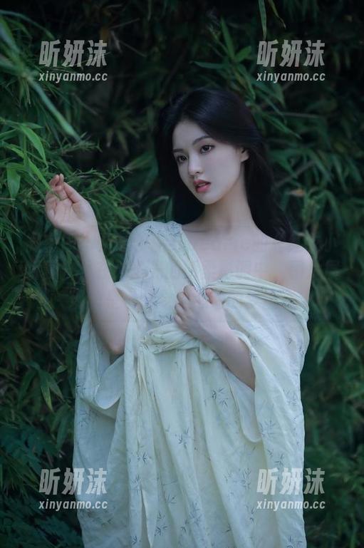 微密圈 - 沉浸于脸红Dearie的《红衣小娇妻》，在无圣光的娇柔影调中，图片展现的是一个令人心动的梦境。