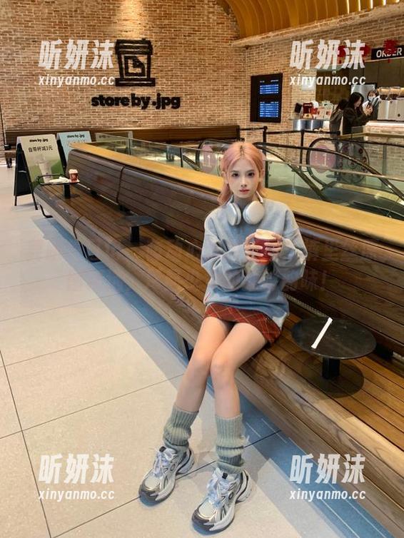 舞蹈生日记-子墨 舞蹈生日记 - 萌动心弦的子墨:裤里丝原图精选,尽显少女的独特韵味!