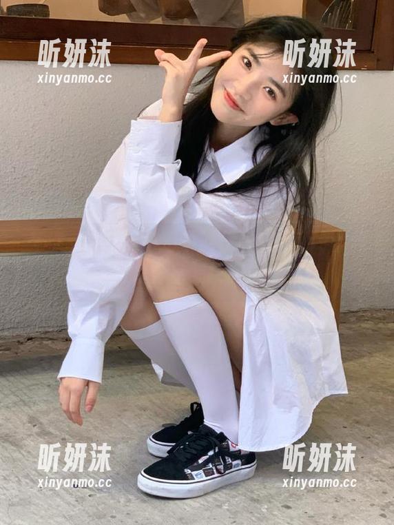 花漾show-Abby李雅 花漾show - 奇幻中的优雅:Abby李雅旗袍写真分享,瞬间定格美好