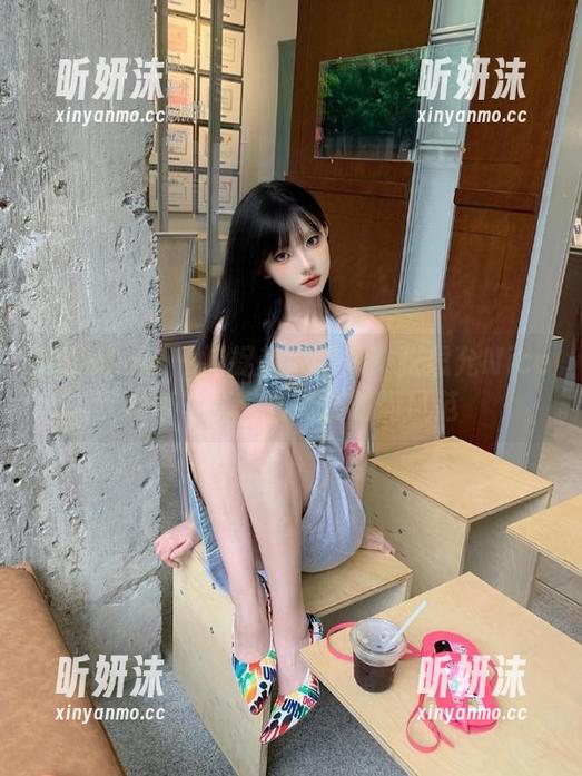 花漾show-张思允Nice 花漾show - 捕捉美好瞬间:张思允Nice吊带写真套图尽展时尚风范