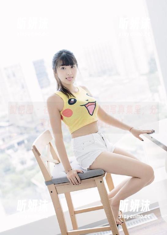 葱油饼er 微密圈 - 在葱油饼er的美腿写真集里,分享的不仅是美还有自嘲!