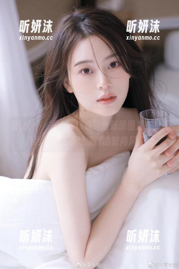蜜桃社-Gina 蜜桃社 - “Gina眼镜”最新原图发布,更新后你绝对不想错过的时尚风景!