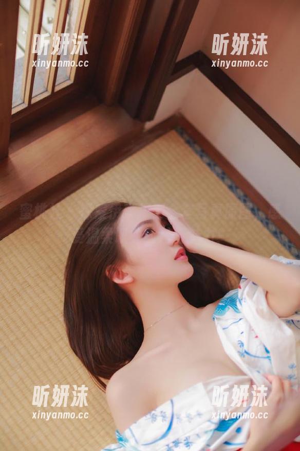 蜜桃社-伊琳 蜜桃社 - 探索伊琳护士全套写真原图,感受温柔职业的独特魅力!