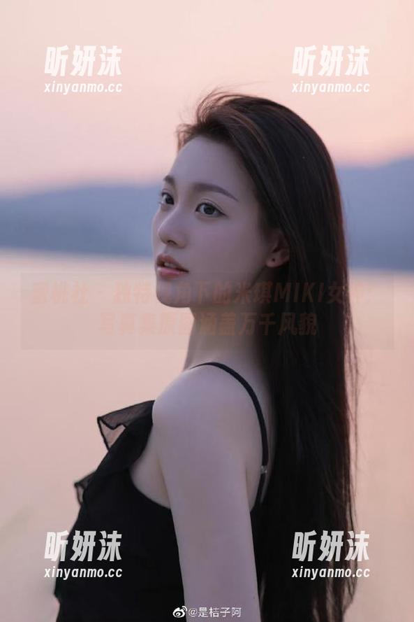 蜜桃社-米琪MIKI 蜜桃社 - 独特视角下的米琪MIKI女神:写真集原图涵盖万千风貌