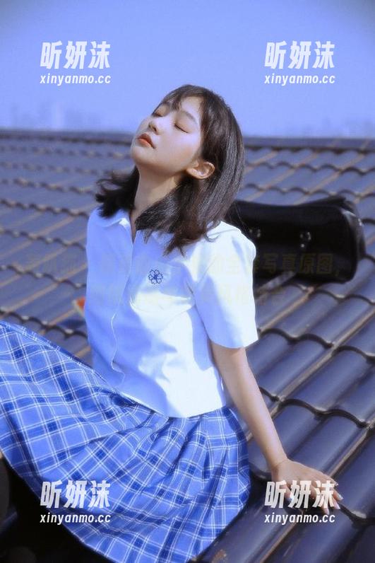 轰趴猫-曲曲 轰趴猫 - 感受曲曲学姐的全套写真原图,细腻情感与唯美风格结合