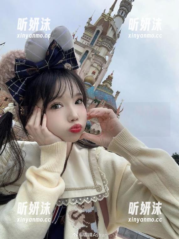 雪晴Astra 雪晴Astra带来全新作品更新,揭开她美足的神秘面纱